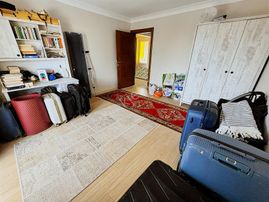 Valentia'dan Alacaatlıda Tam Müstakil, Havuzlu 5+2 Satılık Villa