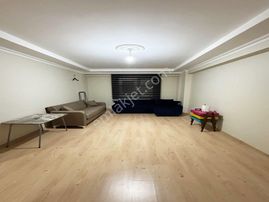 Nes Yapı'dan Metrobüse 5 Dk 85 M² 1+1 Eşyalı Kiralık Yüksek Giriş Daire