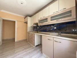 Ufuk Kılıç Emlak'tan Merkezde 3+1 Masrafsız Orta Kat Daire