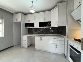 Pursaklar Ufuk Kılıç Emlak'tan Orta Kat 3+1 Ful Yapılı Daire