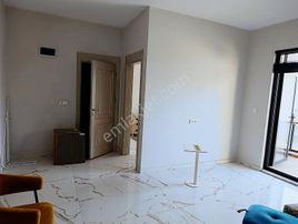 Kariyer Gayrimenkulden Ergül İş Merkezinde Kıralık Ofis