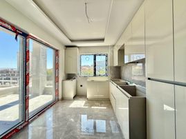 Pursaklar Ufuk Kılıç Emlak'tan Bulvarda 2+1 Sıfır Site Dairesi