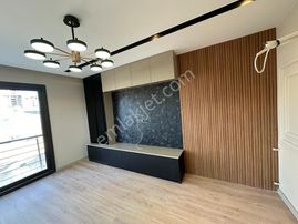 Osmangazi Mahallesinde 2+1 Doğalgaz Kombili Ultra Lüks Satılık Daire