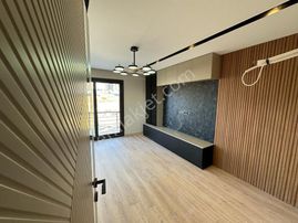 Osmangazi Mahallesinde 2+1 Doğalgaz Kombili Ultra Lüks Satılık Daire