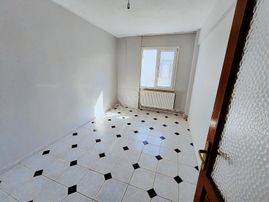 Menemen Kasımpaşa Mahalllesinde Temiz 3+1