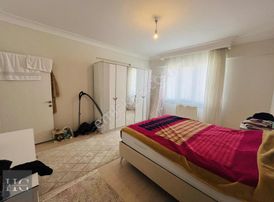 Has Gayrimenkul ' Den Satılık 3+1 Çok Geniş Kupon Ara Kat Daire