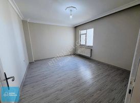 Emlak Kılavuzu By Sadik'ten Şehitler Mahallesi Satılık 3+1 Daire