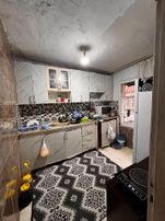 Şakirpaşa Onur Mh'de Caddeye Yakın