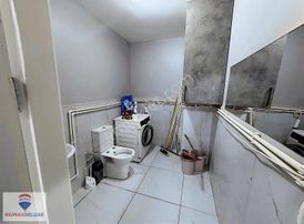 İzmit Gündoğdu Boğazova Caddesi'nde Satılık Kiracılı Dükkan