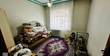 Yuıvam Gayrimenkul'den Mehmet Akif Ersoy Cad. Arka Sokağı Satılık 2+1 Daire