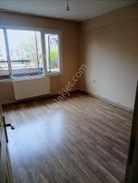 Belediye, Kapalı Pazaryeri, Marketlere Yakın,doğalgazlı, Bakımlı