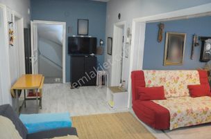 İzmir Bornova Yıldırım Beyazıt Caddesi 4 Kata İmarlı Müstak.bina