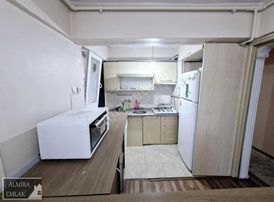 Deniz Gören Metro Yakını 2+1 90m2 Köşe Daire Doğalgazlı