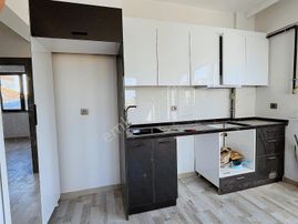 İncek'in En Hızlı Değerlenen Bölgesinde !!! Fırsat !!! 1+1 Daire