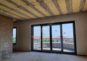 Klc 'den Gökkuşağı Konutlarında Natamam Fırsat 8+2 Villa