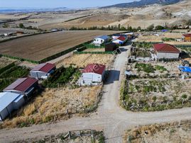 Manzarasına Doyum Olmaz...50 M2 Evli, Hazır Kurulu Bahçe