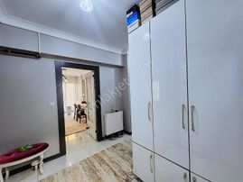 Aydınlıkevler Mah. Çevreli Cad. Yakını 3+1 Yapılı Asansörlü