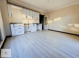 Mg Emlaktan Yunus Emre Mahallesinde Kiralık 1+1 Orta Kat