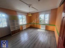 İzmir Yoluna Cephe 200 M2 4+1 Teraslı Mükemmel Satılık Daire