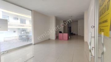 Doğugarajında Cadde Üzeri Dükkan