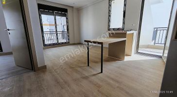 Finike Kum Mah.sahil Bandında Deniz Manzaralı Satılık 1+1 Daire!