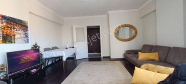 Ataşehir Örnek Mahallesinde E5 Cephe Harika 5+1 Dubleks