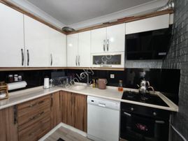 Ufuk Kılıç Emlak'tan 3+1 Full Yapılı Merkezi Konum'da Satılık Daire