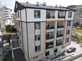 Şanlıbaba Emlak'tan Fatih Sultan Mehmet Mah.satılık 1+1 Daire