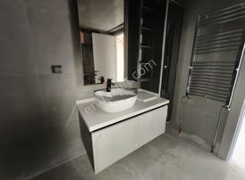 Ebeveyn Banyolu Sıfır 4+1 Ara Kat Satılık Fırsat Daire