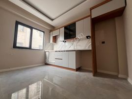 Yükselden Edremitte Sıfır K.mutfak Ebv.banyolu Öncephe 2+1 Satılık Daire