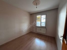 Mevlana Kültür Merkezi Önü