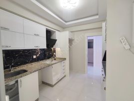 Beykent'te Pazar Yerine 2+1 Bakımlı Lüks Daire