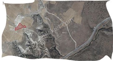 Özpınar ,dan Fasıllar Konya Yoluna 3 Km. Yolu Olan 22 494 M2 Tarla