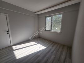 Fatih Karakolu Karşısında 3+1 Arakat Boş Kooperatif Hissesi