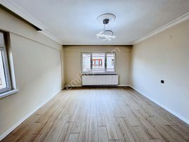 ▃çiftçioğullarından▃merkezde Okullara Yakın Yapılı 3+1 Daire