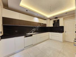 Denizli Şemikler'de 3+1 190 M2 Havuzlu Site İçersinde Satılık Arakat Ultra Lüks Daire