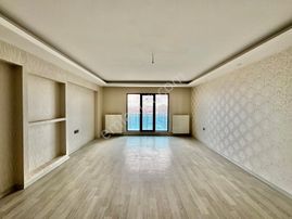 Çiftçioğullarından▃okullar Bölgesi Lüx Site İçerisinde 4+1 Daire