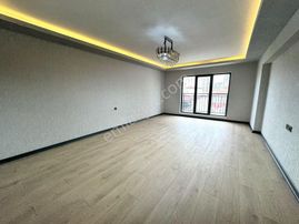 Çiftçioğullarından▃fatih Mah. Lüx Sitede K.otoparklı G.odalı 4+1