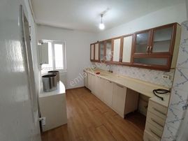 Taner'den Sokullu'da 2+1 Giriş Kat 15.000 Tl Kiracılı Arakat