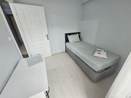 Serdivan K.paşada Tapu Yolu Üzerinde Kiralık Arakat Eşyalı Daire