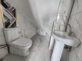 Kartallar'dan Deniz Tarafında Kocaman Bahçeli Lüks Ve Şık Yazlık