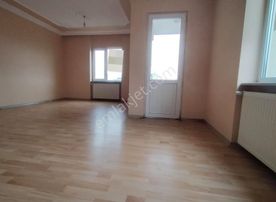 Mertcan Dan Yakacık Meydana Yürüme 32m2 Arsa Paylı 3+1 Balkonlu