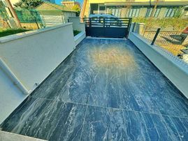 Uytun'dan İskelede Denize 100 Metre Mustakil Bahçeli 2+1 Daire