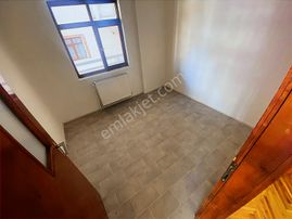 Altın Anahtardan 19 Mayıs Cd Üzeri Orta Kat Ön Cephe