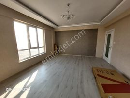 Kosova'da Çevrenin En Büyük 3+1i 200m2 Full Yapılı 2yıllık Site
