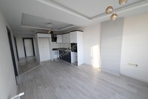 Üstünkent Emlak'tan Site İçi Havuzlu 3+1 Satılık Daire