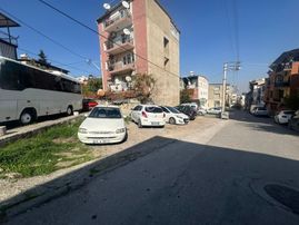 Karabağlar Barış Mah Köşe Konumda 150 M2 Satılık Arsa