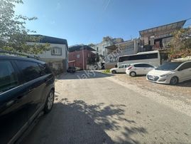 Karabağlar Barış Mah Köşe Konumda 150 M2 Satılık Arsa