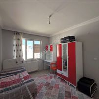 İnal Emlaktan Emekte Eşyalı Kiracılı Satılık 5+1 160 M2 Tek Tapu Çift Apart