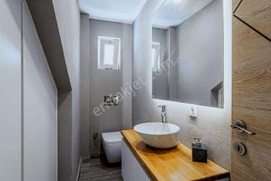 Century21 Den Fırsat. Kacmaz ! Gümüşlük'de Geniş Bahçeli Villa